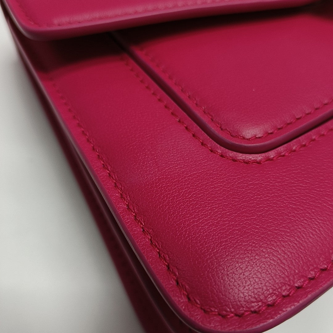 SERPENTI FOREVER Small Calfskin Pink