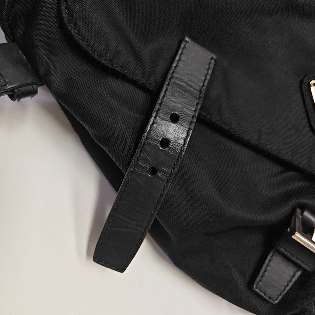 Vela Messenger Bag Nylon Black