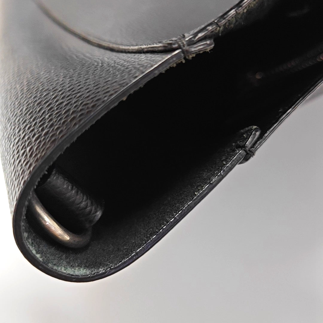 Authenticated pre-owned  VERTICAL CABAS Small Calfskin Black - Tote Bag at Looply