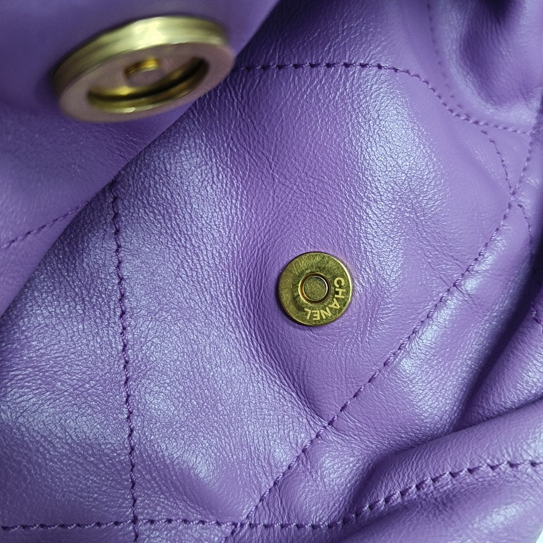 CHANEL 22 Medium Quilted Calfskin Purple