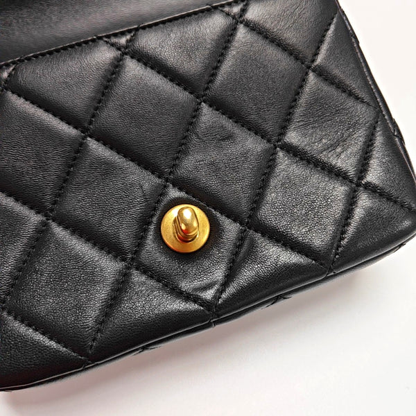 CLASSIC FLAP Small Quilted Lambskin Black