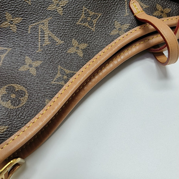 CARRYALL PM Monogram Coated Canvas Brown