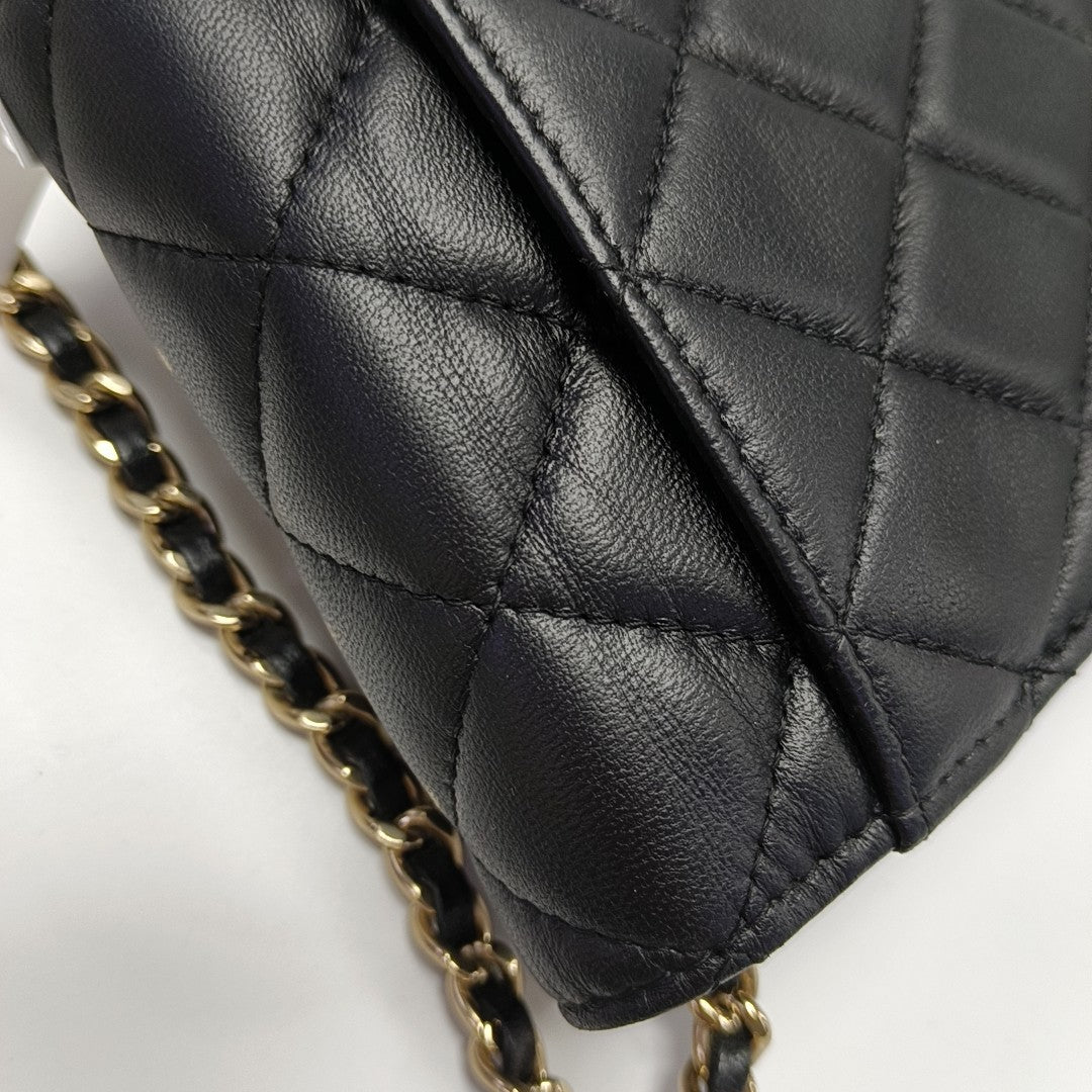 Authenticated pre-owned  WOC Quilted Lambskin Black - Crossbody Bag at Looply