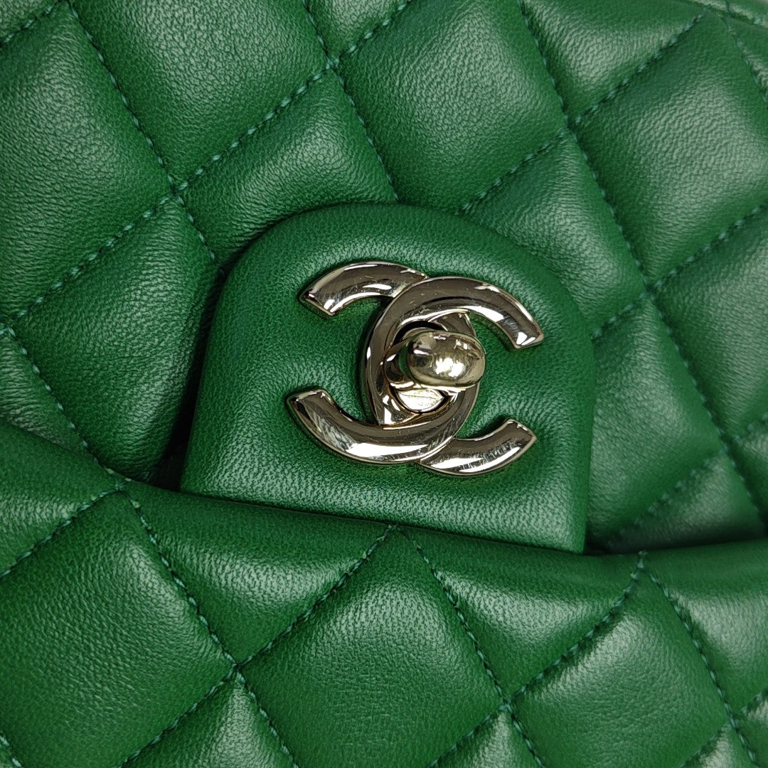 IN SEOUL Quilted Lambskin Green