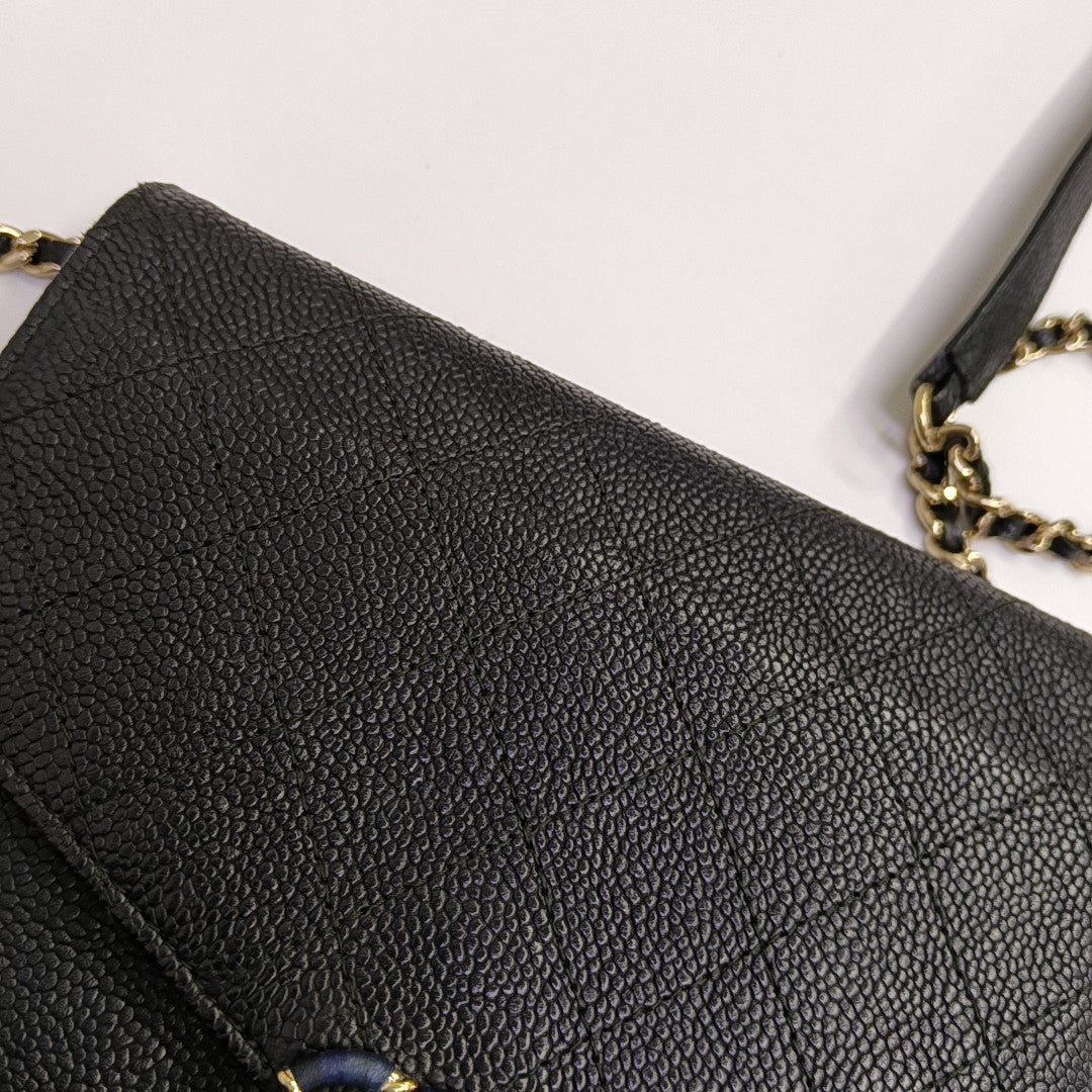 THREAD AROUND Quilted Grained Calfskin Blue