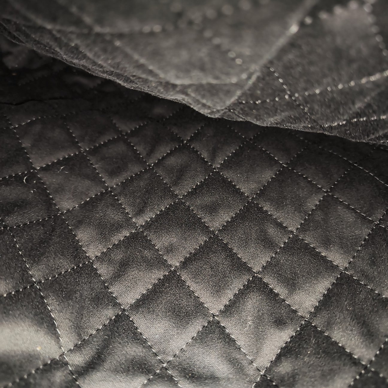 CHANEL 22 Small Quilted Calfskin Black