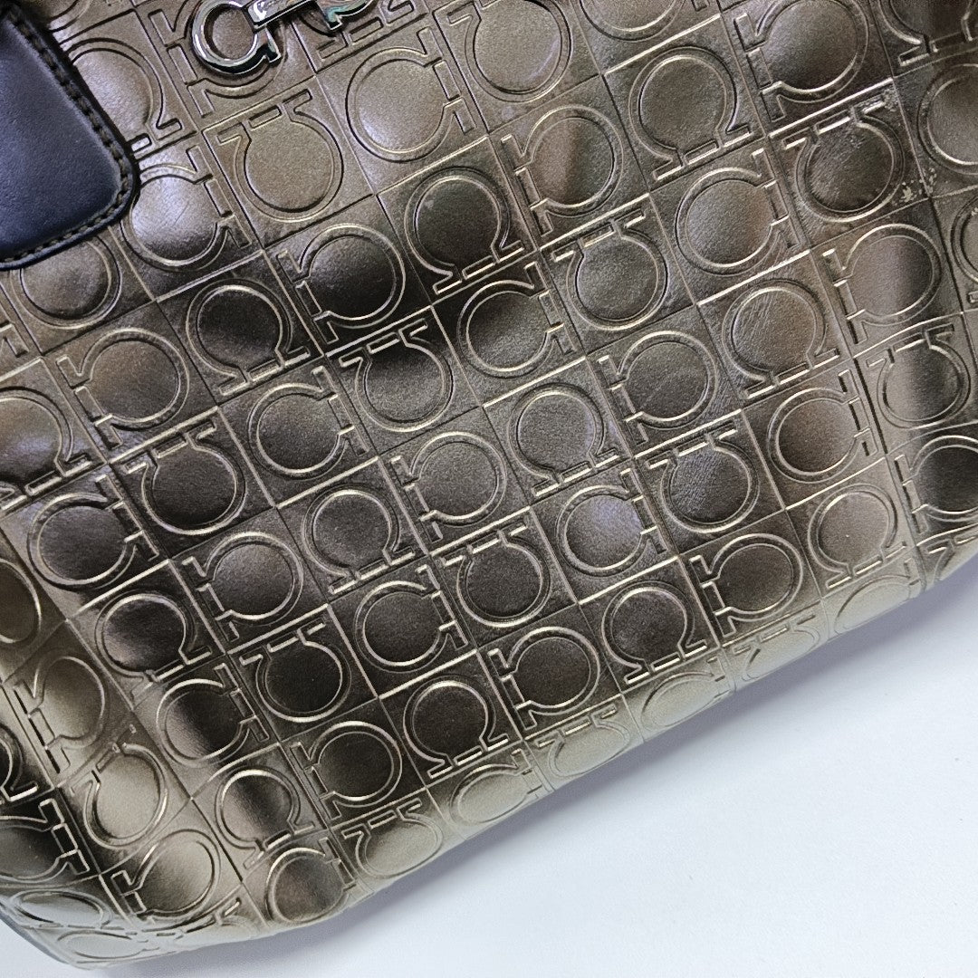 Gancini Calfskin Beige