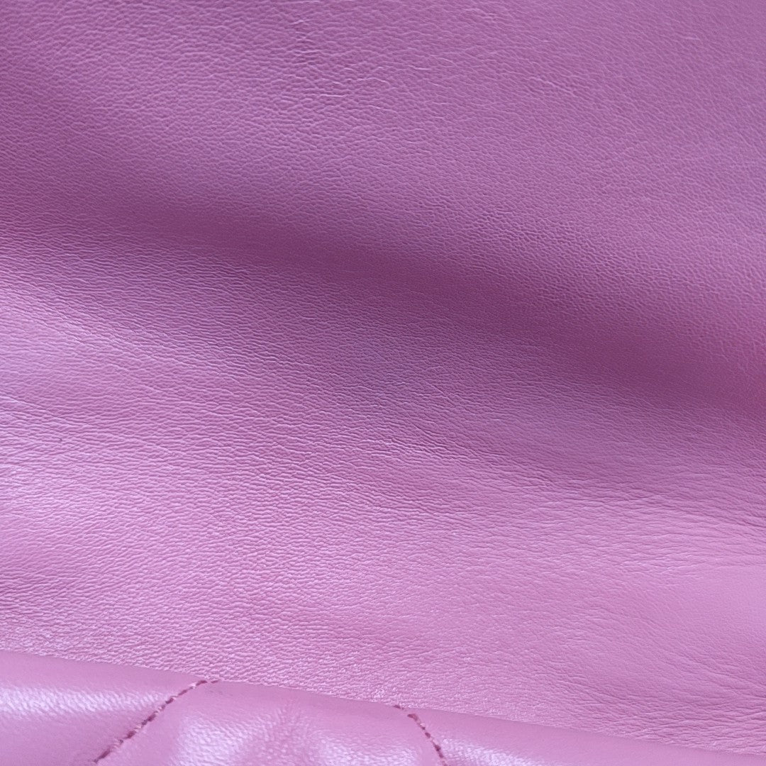 CHANEL 19 Small Quilted Lambskin Red