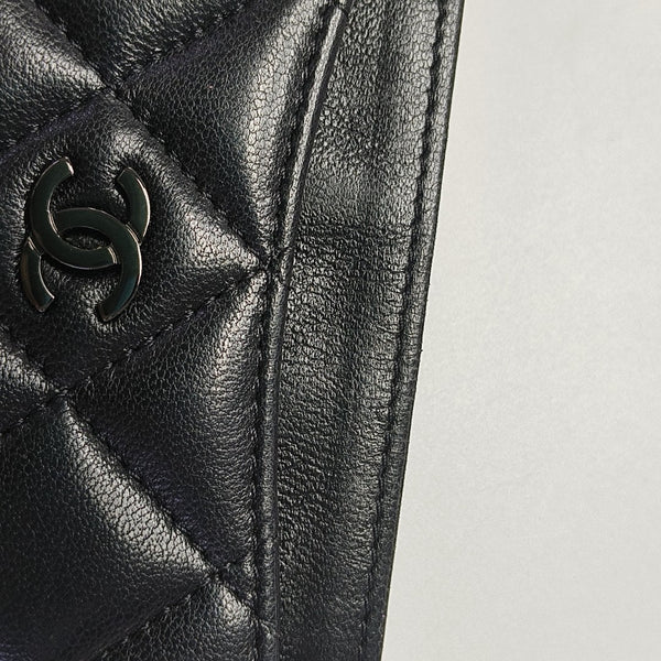 CLASSIC FLAP Quilted Lambskin Black Card Holder