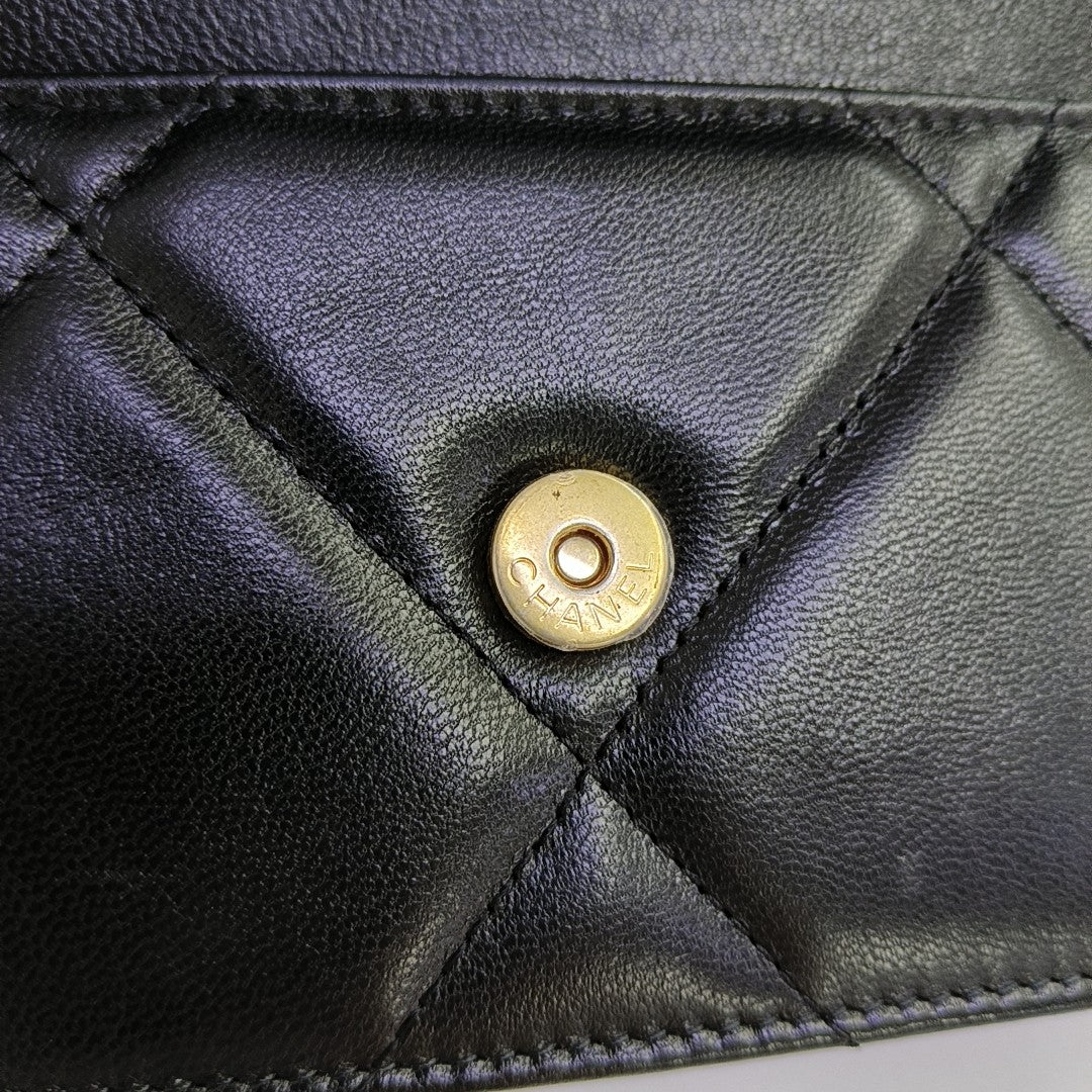 CHANEL 19 WOC Quilted Lambskin Black