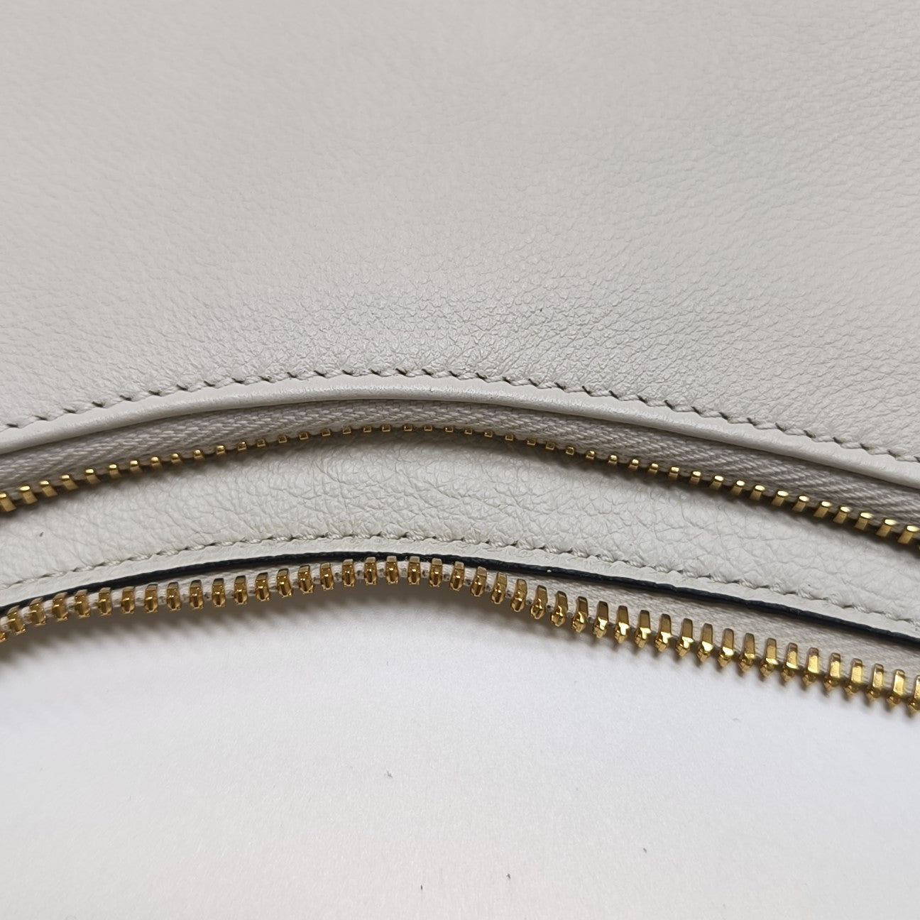 Arqué Calfskin White