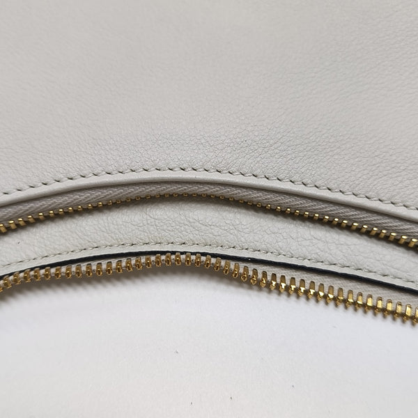Arqué Calfskin White