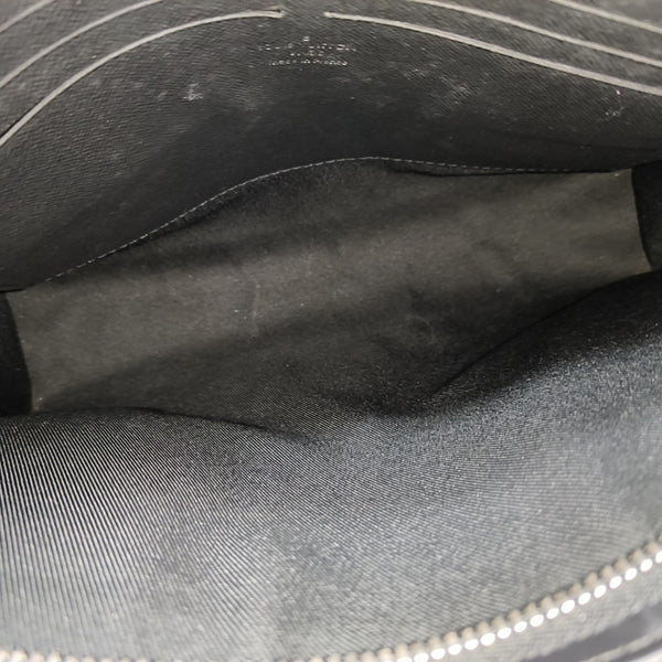 Pochette Voyag MM Damier Graphite Coated Canvas Gray