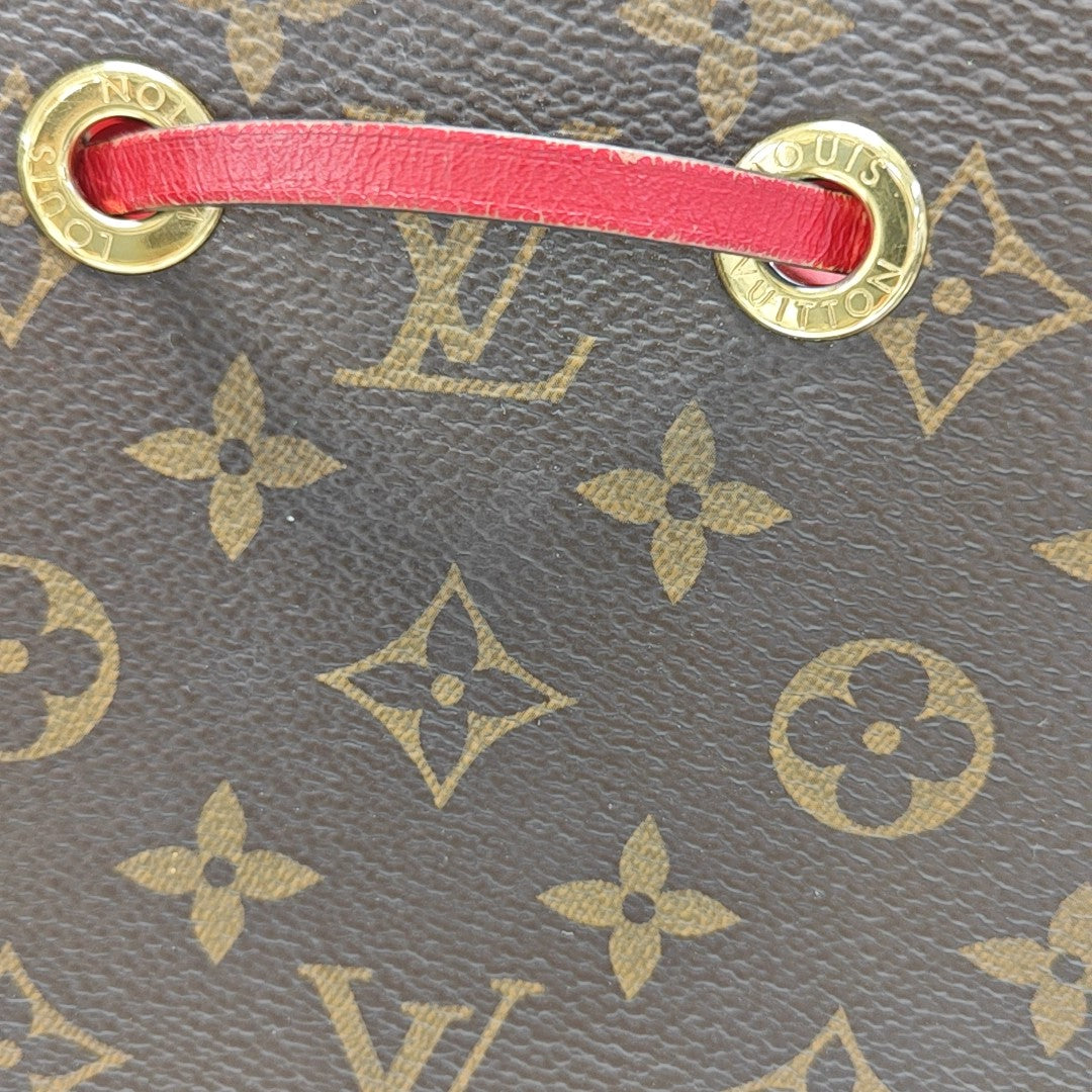 NÉONOÉ MM Monogram Coated Canvas Brown