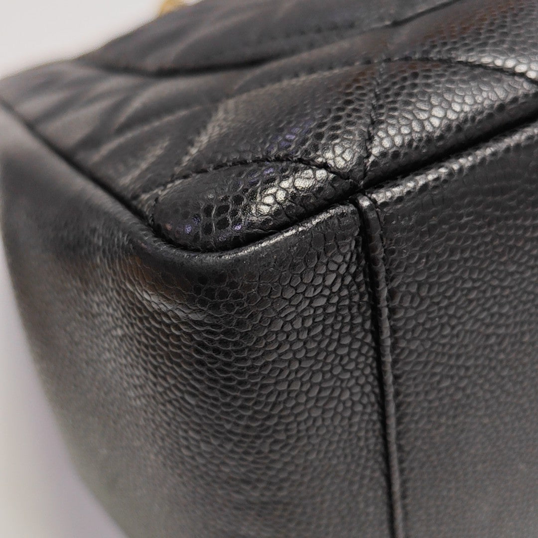 CHANEL GST Large Quilted Grained Calfskin Black