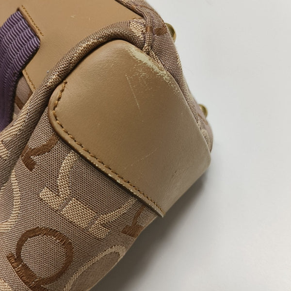 Canvas Brown