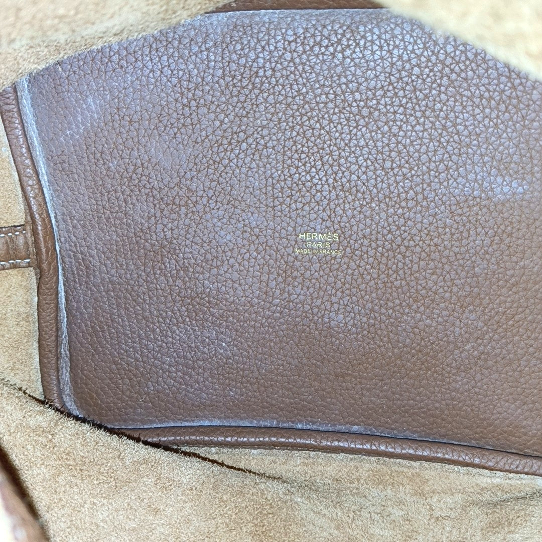 Authenticated pre-owned  Picotin Lock 22 Clemence Brown - Bucket Bag at Looply