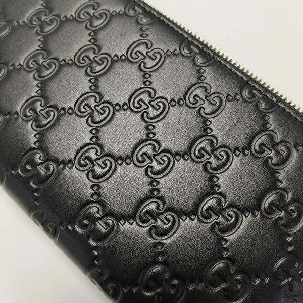 Signature Monogram Calfskin Black Wallet