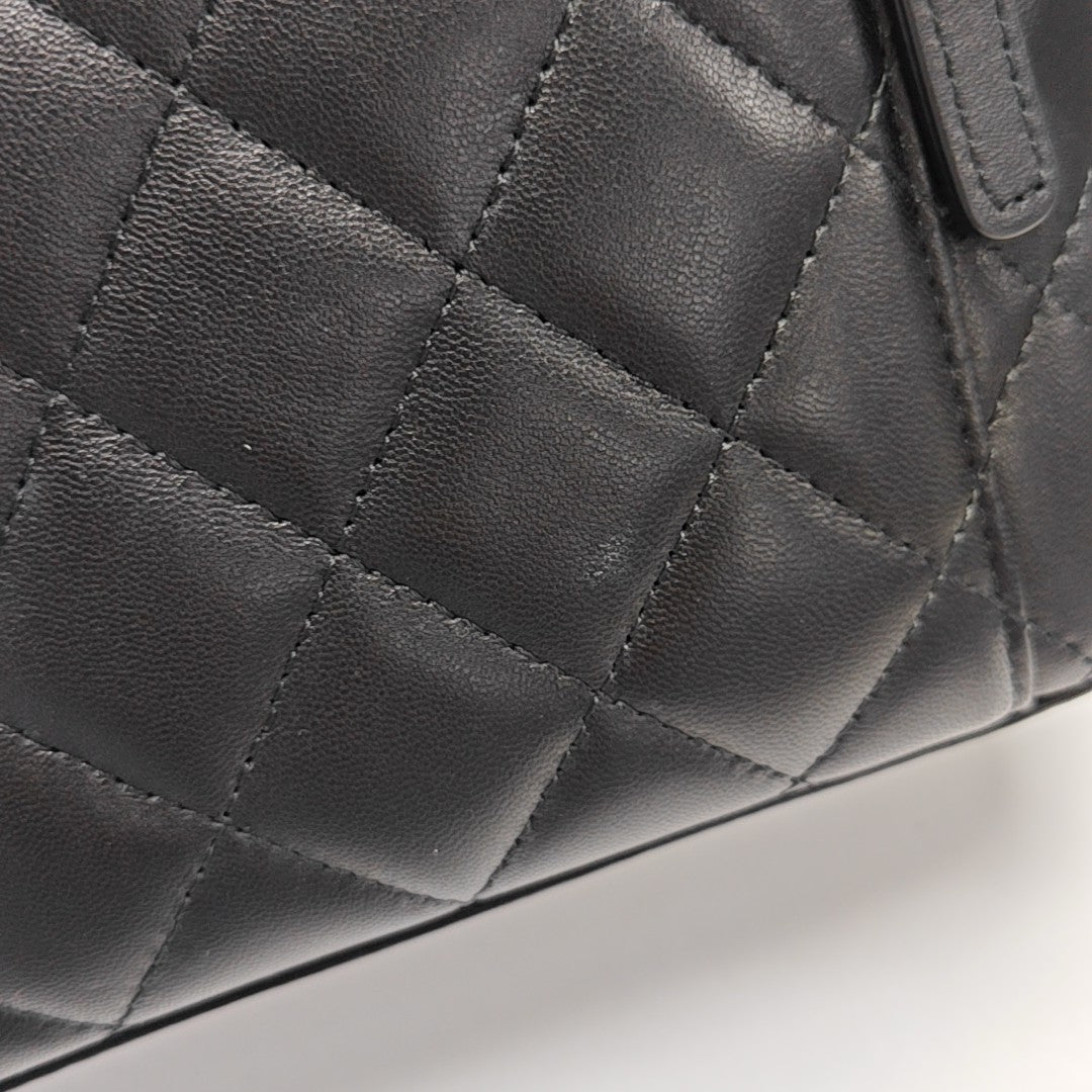 VANITY CASE Small Quilted Lambskin Black