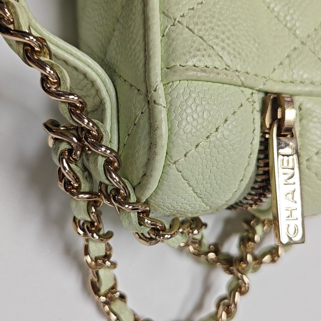 VANITY CASE Mini Quilted Grained Calfskin Green