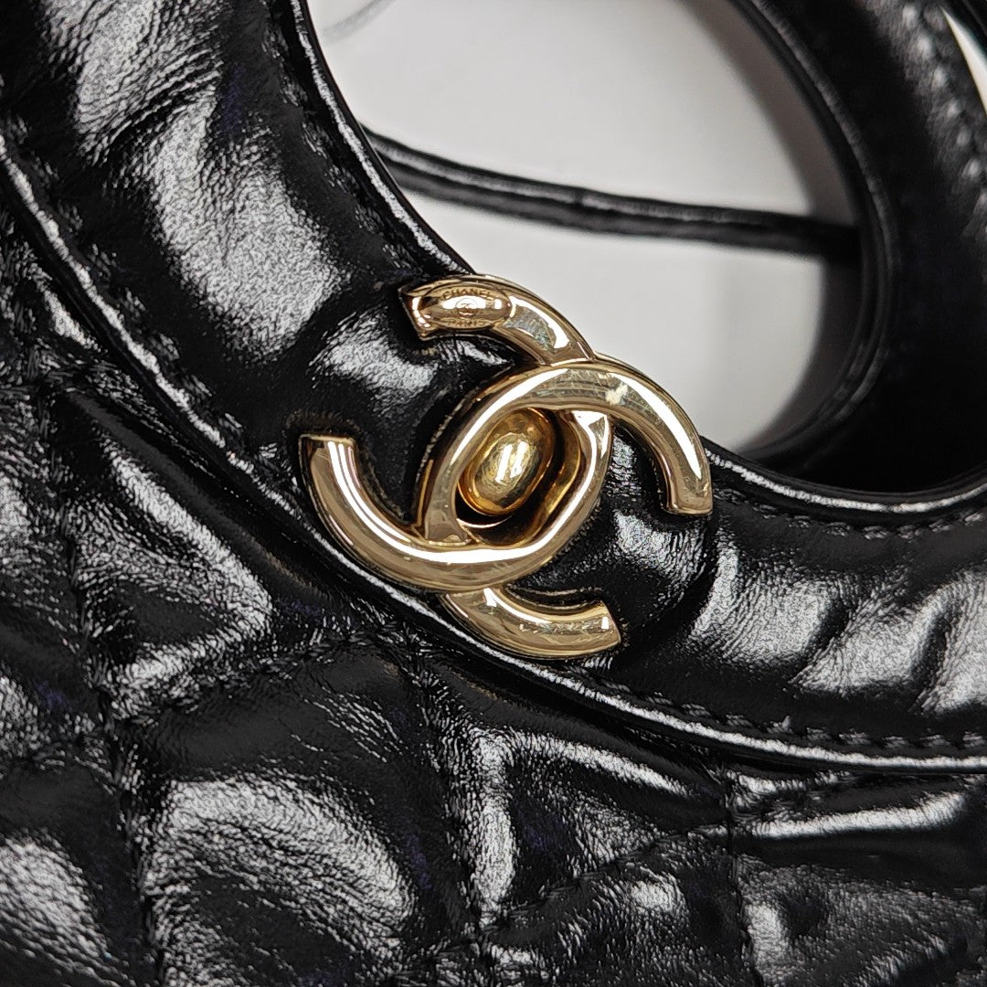 CHANEL 31 Mini Quilted Calfskin Black