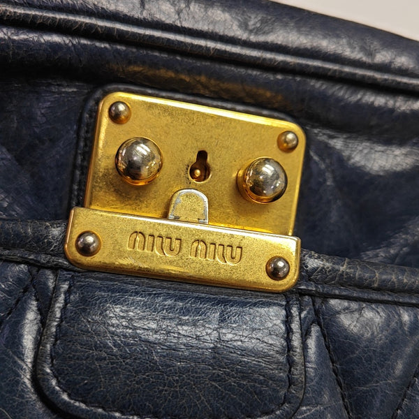 Quilted Lambskin Shoulder Bag Blue