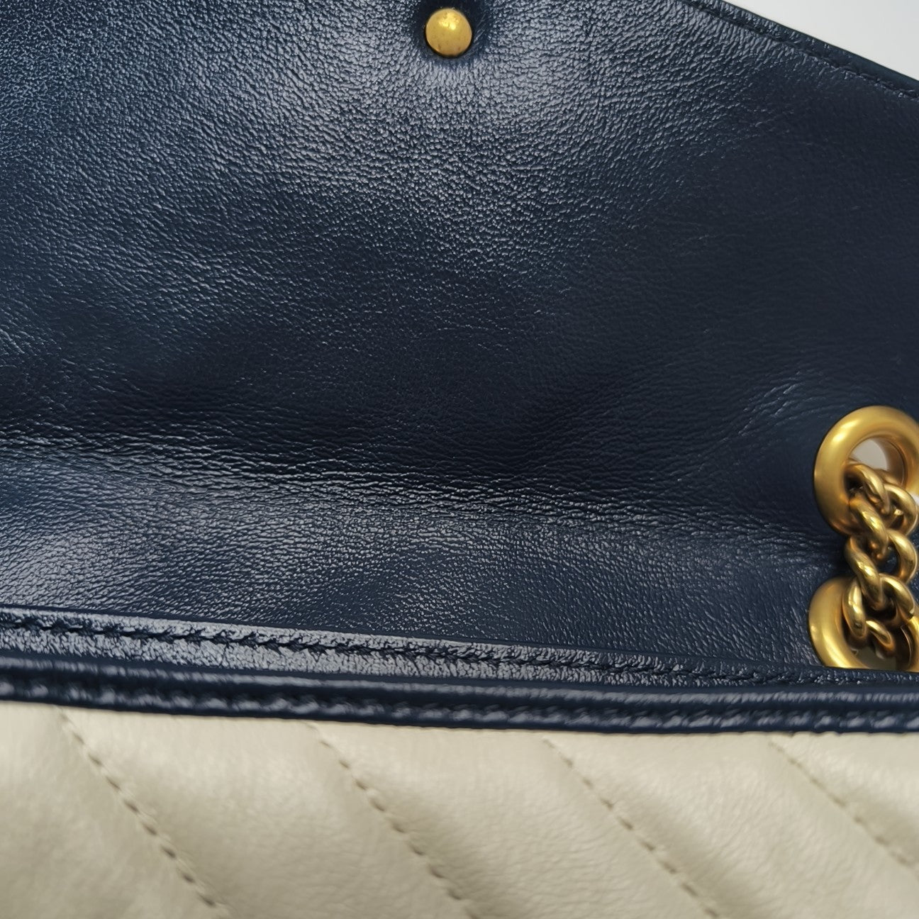 GG Marmont Medium Quilted Calfskin White