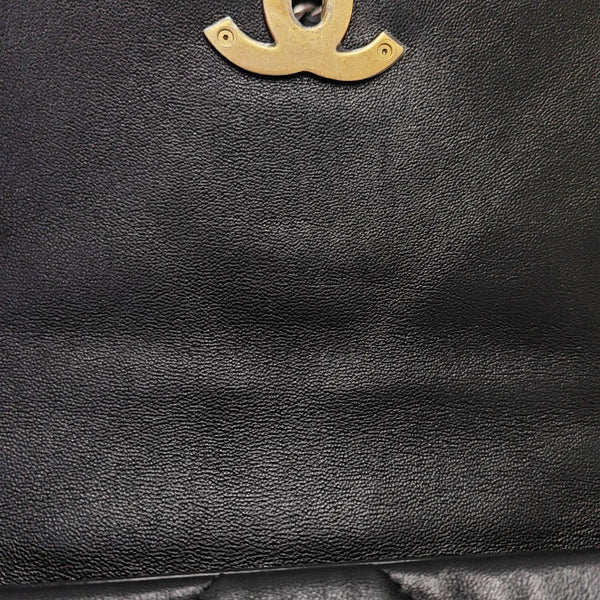 CHANEL 19 Small Quilted Lambskin Black