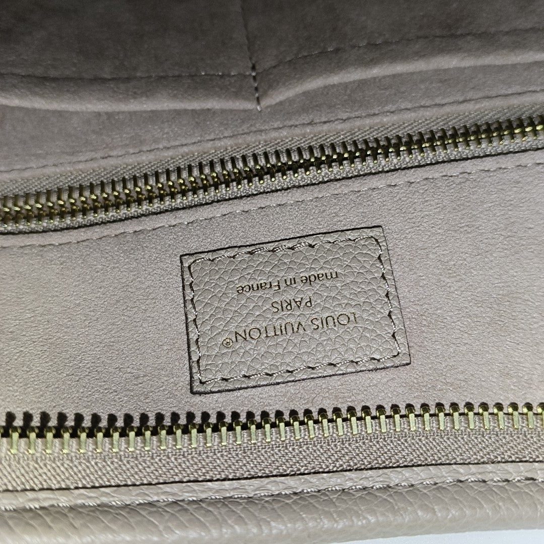 CARRYALL MM Monogram Calfskin Gray