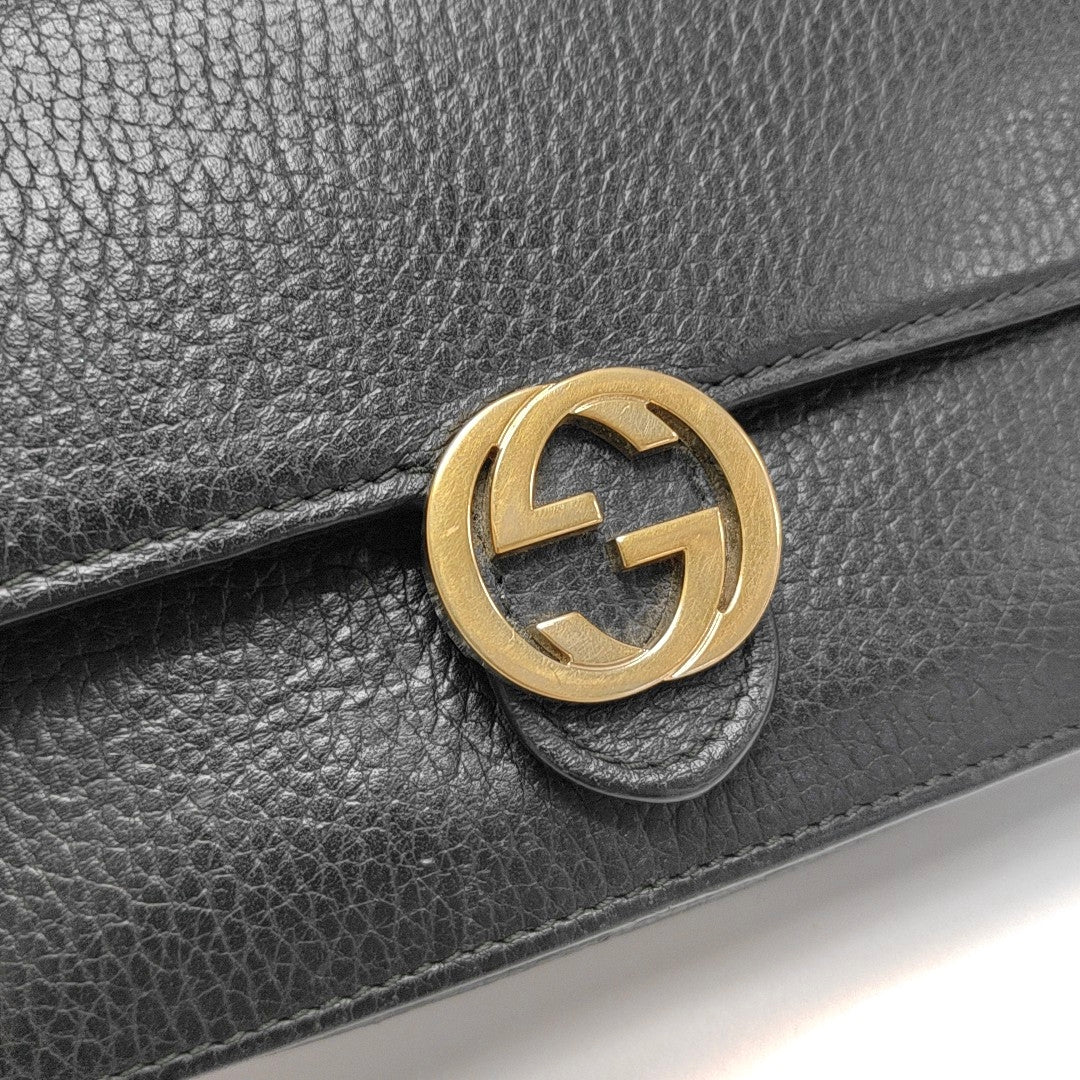 Authenticated pre-owned  Interlocking G Calfskin Black - Shoulder Bag at Looply