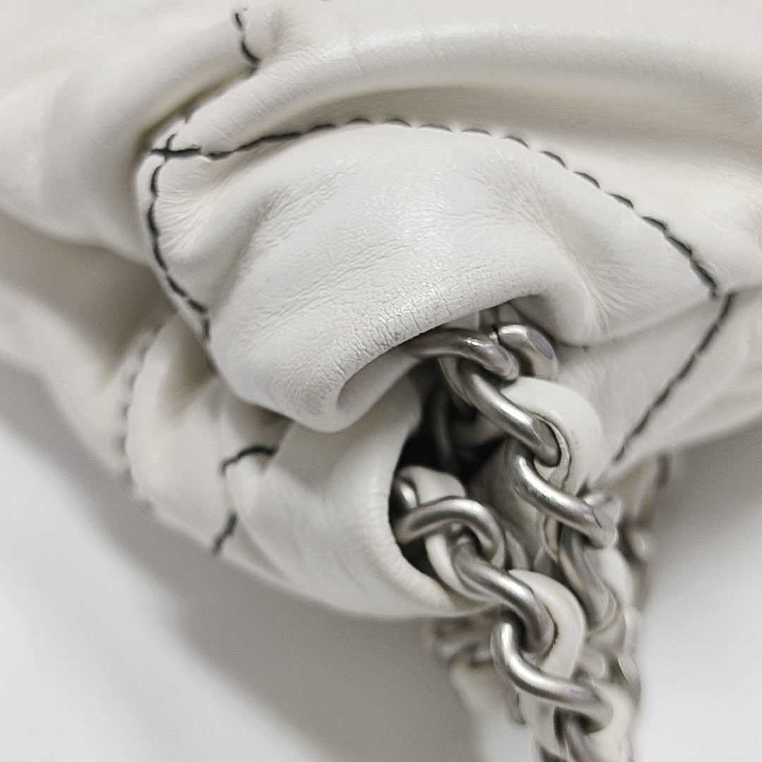 CHANEL 22 Large Quilted Calfskin White