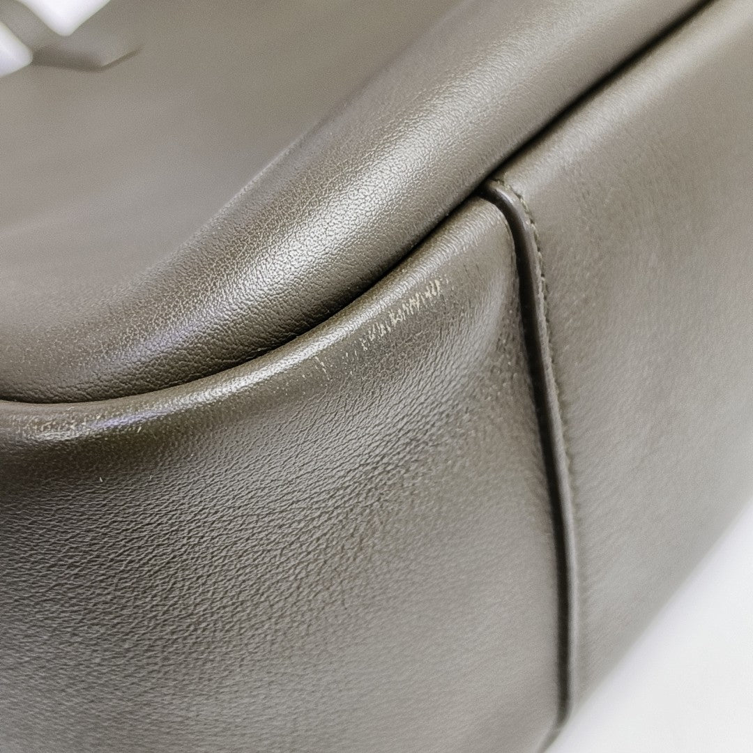 LE 5 À 7 Calfskin Green