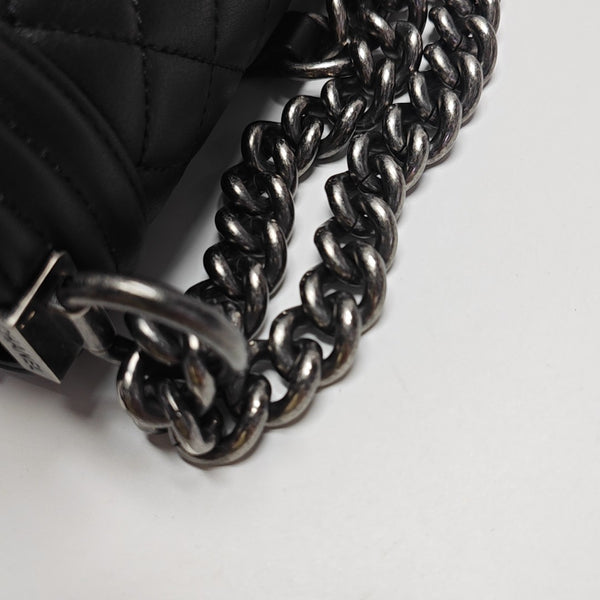 BOY CHANEL Medium Quilted Calfskin Black
