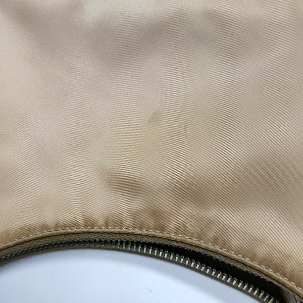 Authenticated pre-owned  Re-Edition2005 Nylon Beige - Shoulder Bag at Looply