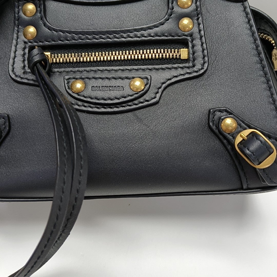 Neo Classic Calfskin Black