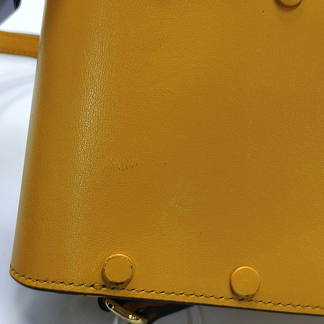 Authenticated pre-owned  Horsebit 1955 Mini Calfskin Yellow - Crossbody Bag at Looply