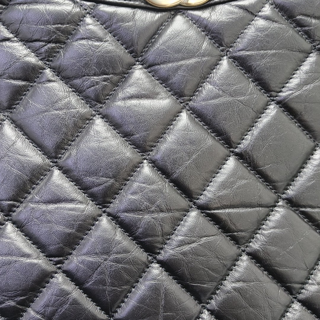 CHANEL 31 Large Quilted Vintage Calf Black