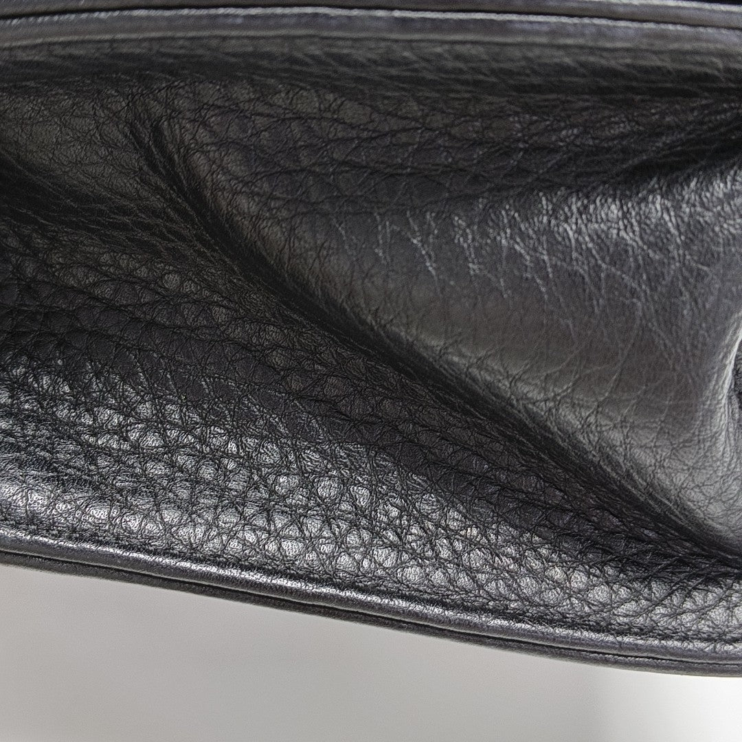 Diorama Medium Cannage Calfskin Black