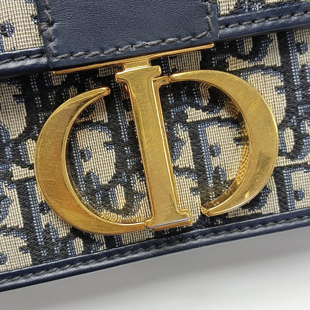 30 Montaigne Oblique Canvas Blue