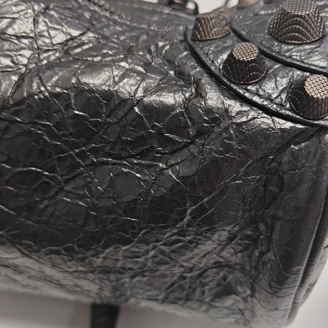 Le Cagole Small Lambskin Gray