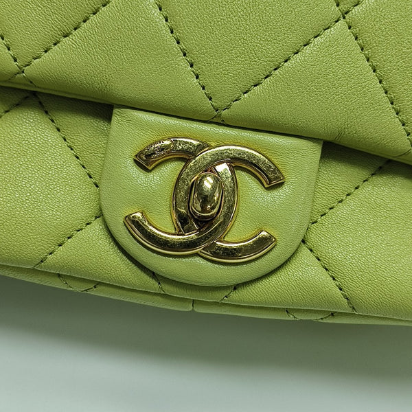 CLASSIC FLAP Mini Quilted Calfskin Green