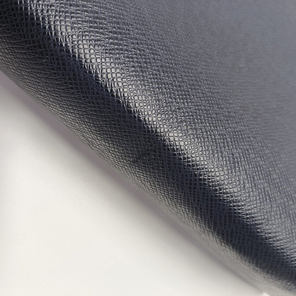 Pochette Voyag MM Calfskin Blue