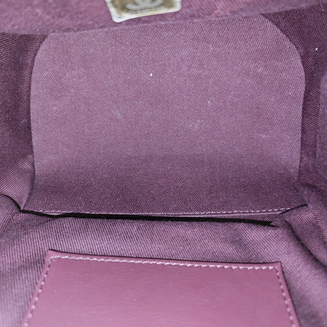 BUSINESS AFFINITY Quilted Grained Calfskin Black