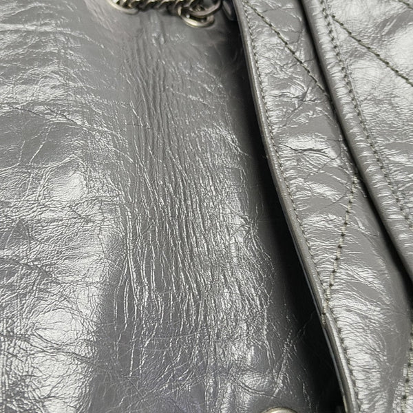 NIKI Small Chevron Calfskin Gray