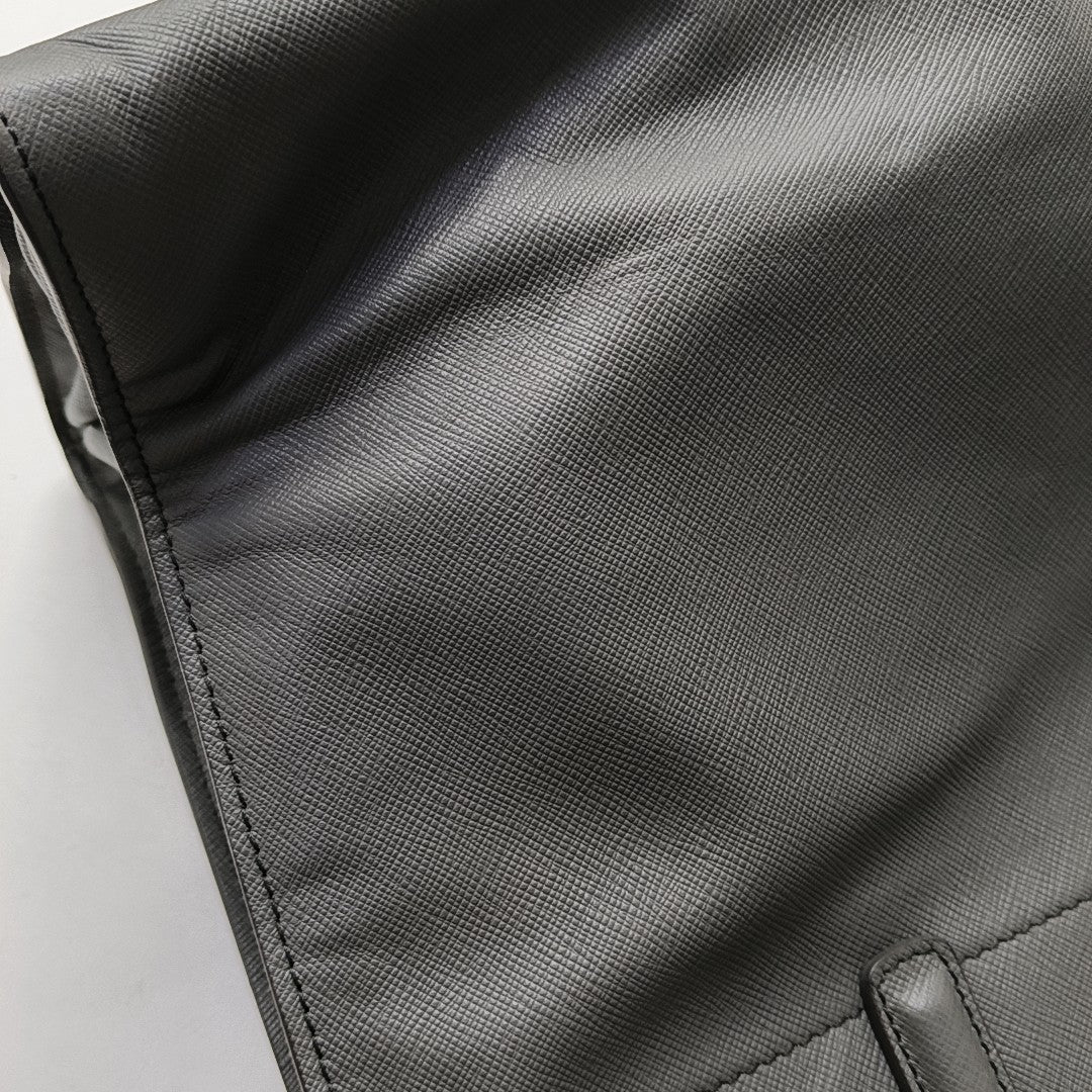 Esplanade Calfskin Gray