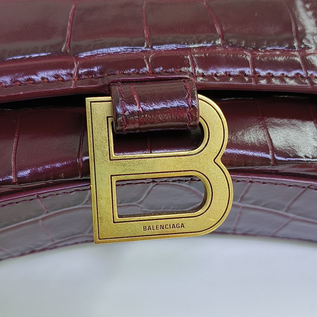 Hourglass Wallet On Chain Mini Calfskin Red