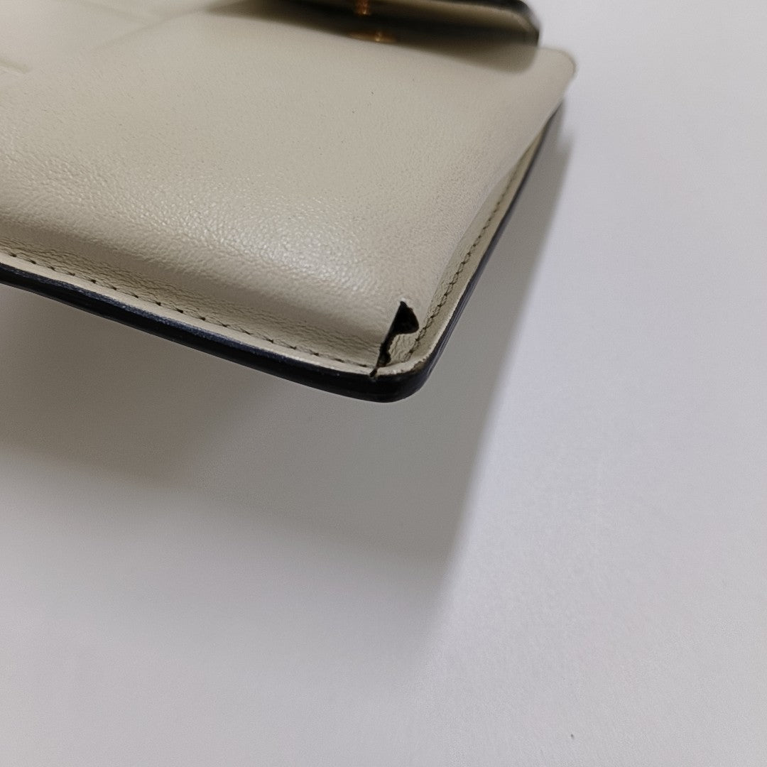 2 Pockets Calfskin White