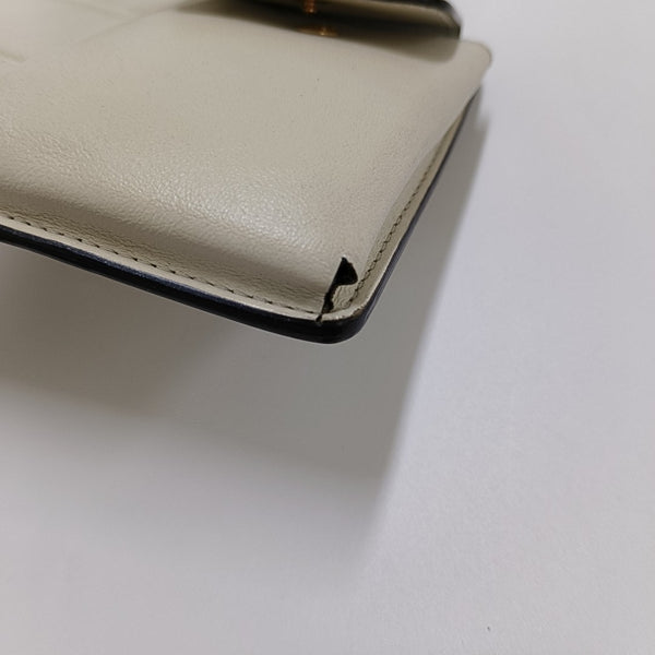 2 Pockets Calfskin White