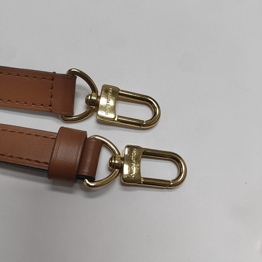 LOOP HOBO Monogram Coated Canvas Brown