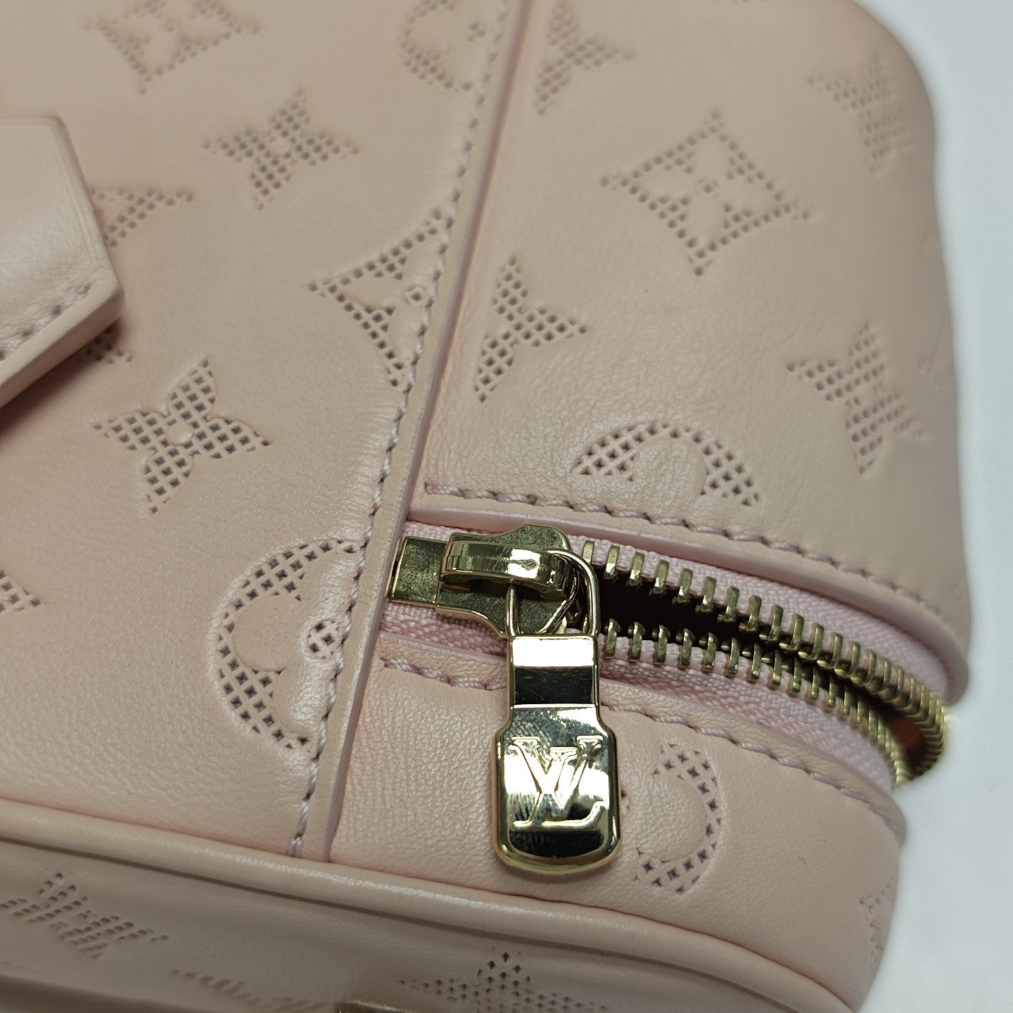 Vanity Chain Pouch PM Monogram Calfskin Pink